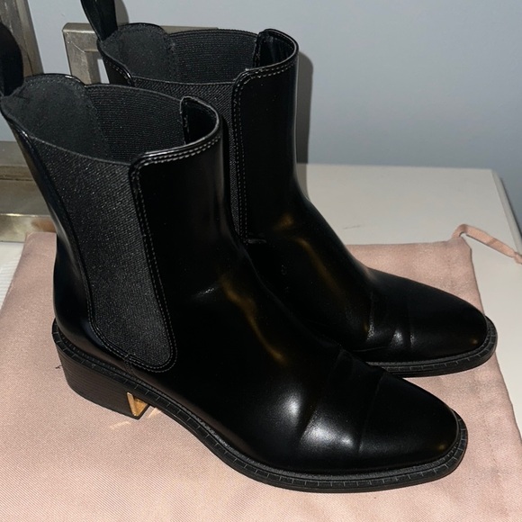 Zara Black Ankle Boots Sleek Design Elastic Panels - Picture 1 of 4